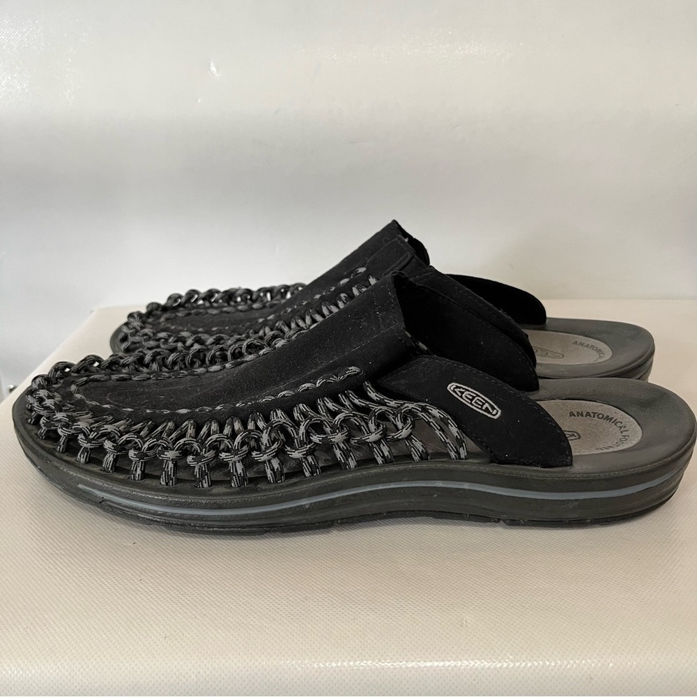 Keen UNEEK II Slide Sandals Paracord